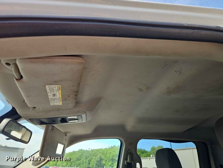 image for item EO7381 2014 RAM 2500 Crew Cab pickup truck