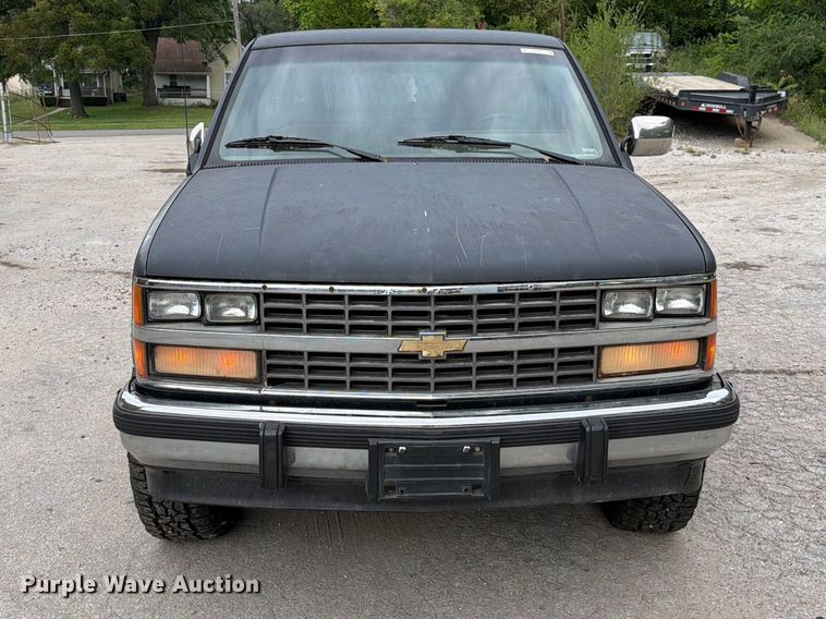 image for item EO8721 1988 Chevrolet K1500 pickup truck