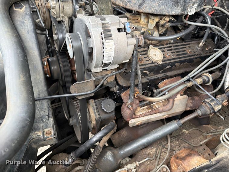 image for item EO8721 1988 Chevrolet K1500 pickup truck