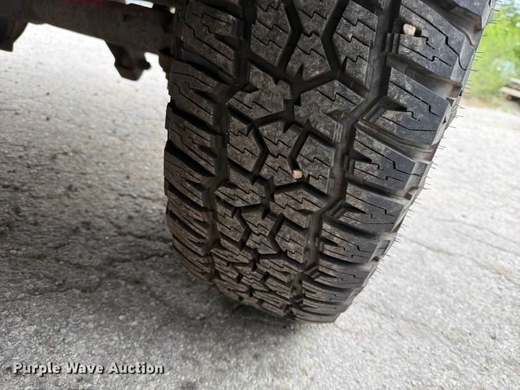 image for item EO8721 1988 Chevrolet K1500 pickup truck