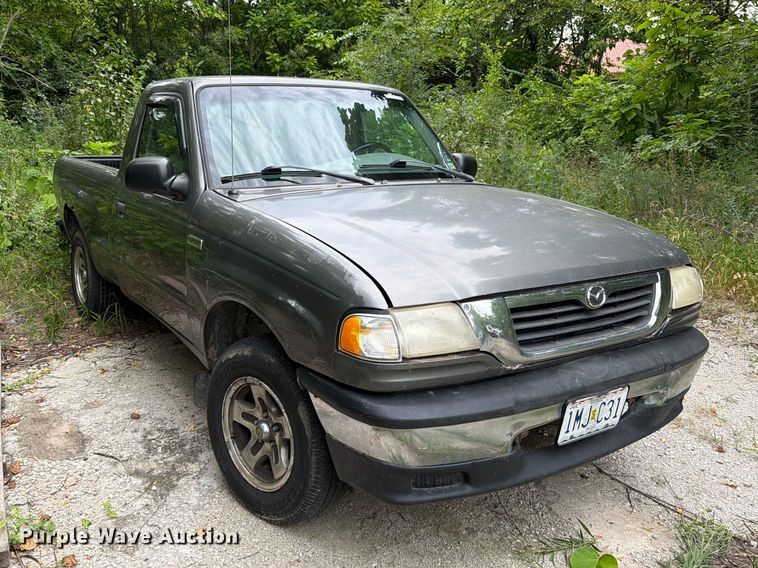 image for item EO8723 2000 Mazda B2500 pickup truck