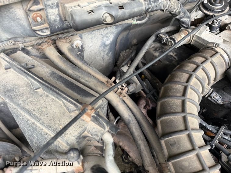 image for item EO8723 2000 Mazda B2500 pickup truck