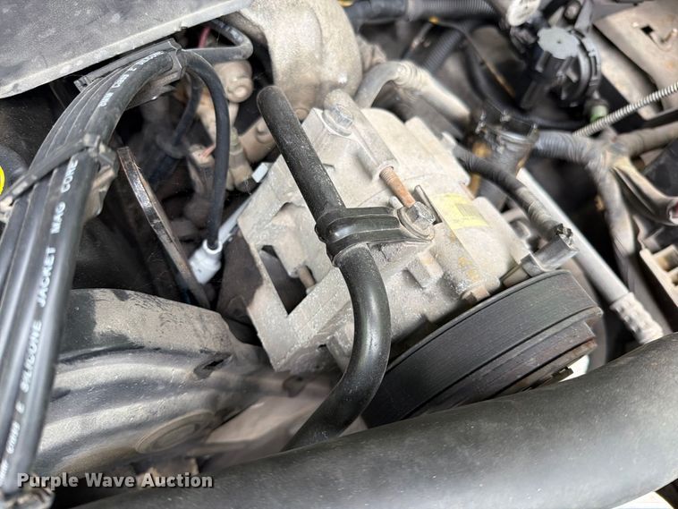 image for item EO8723 2000 Mazda B2500 pickup truck