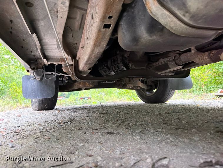 image for item EO8723 2000 Mazda B2500 pickup truck