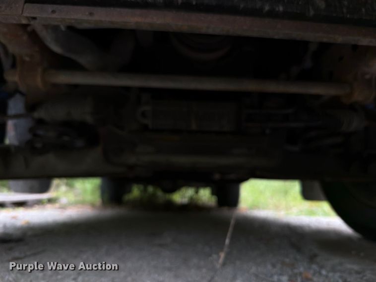 image for item EO8723 2000 Mazda B2500 pickup truck