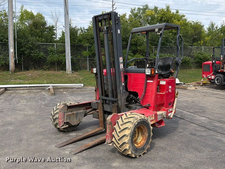 2016 Moffett M85502 forklift