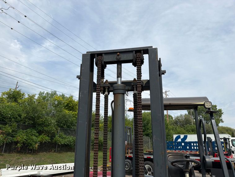 image for item EO8735 2016 Moffett M85502 forklift