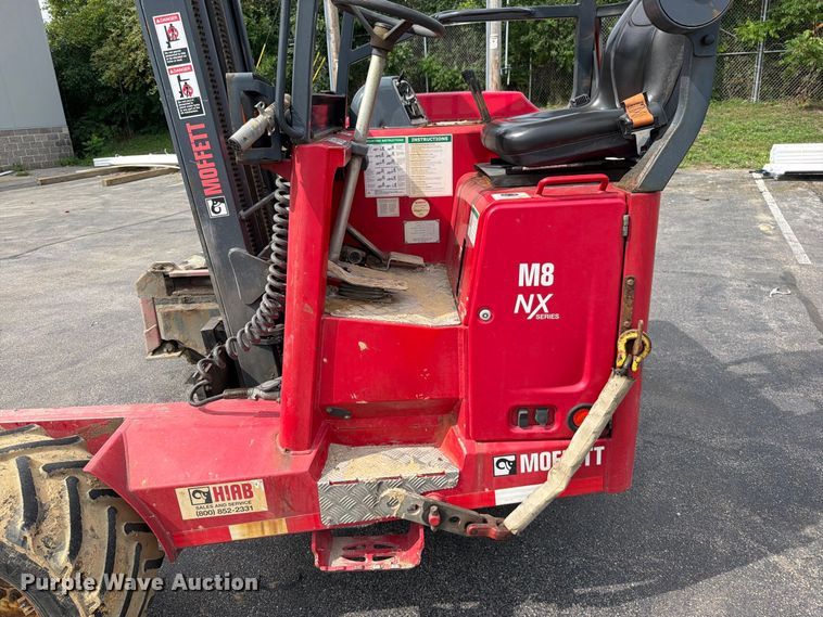image for item EO8735 2016 Moffett M85502 forklift