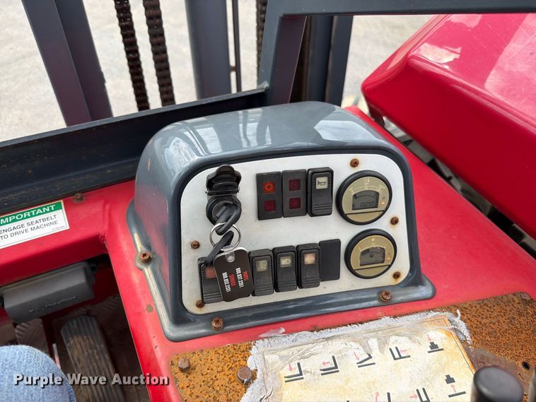 image for item EO8735 2016 Moffett M85502 forklift