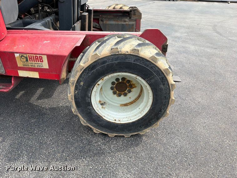 image for item EO8735 2016 Moffett M85502 forklift