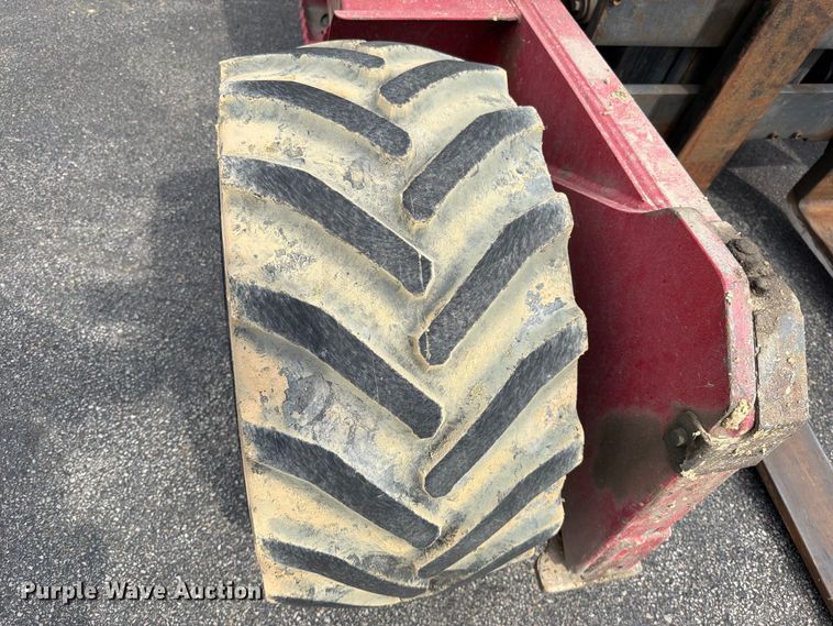 image for item EO8735 2016 Moffett M85502 forklift