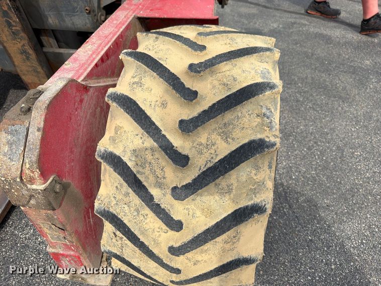 image for item EO8735 2016 Moffett M85502 forklift
