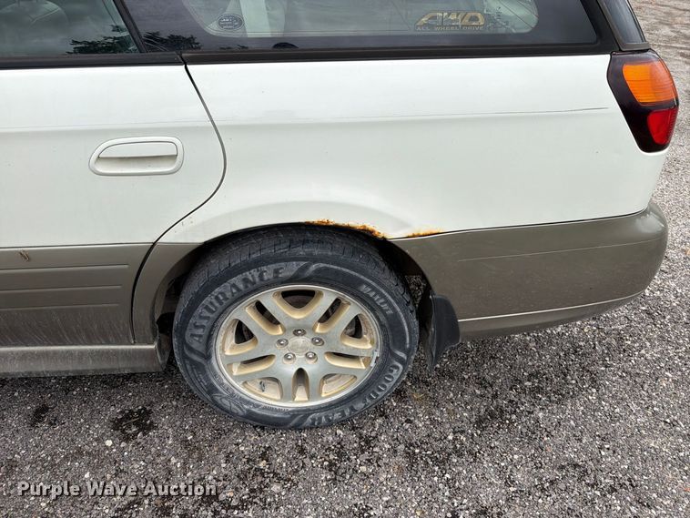 image for item EO8742 2000 Subaru Legacy Outback SUV