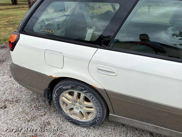 image for item EO8742 2000 Subaru Legacy Outback SUV