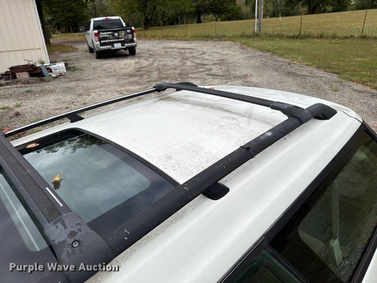 image for item EO8742 2000 Subaru Legacy Outback SUV