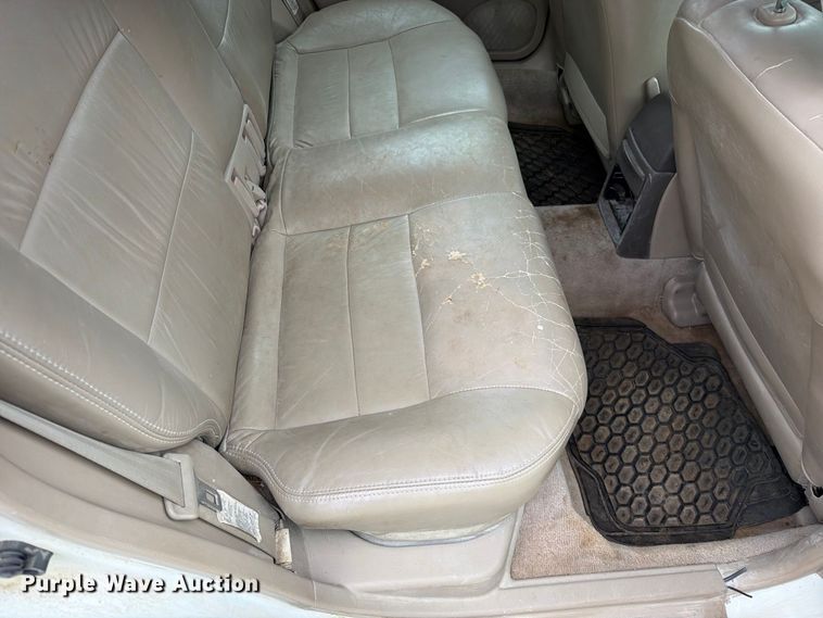 image for item EO8742 2000 Subaru Legacy Outback SUV