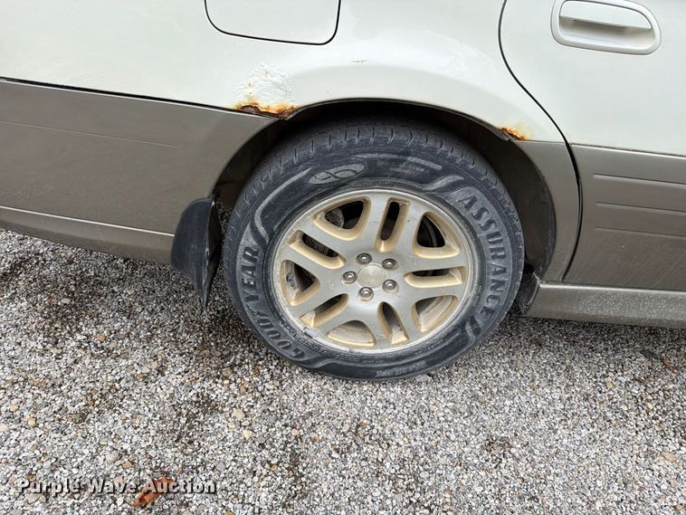 image for item EO8742 2000 Subaru Legacy Outback SUV