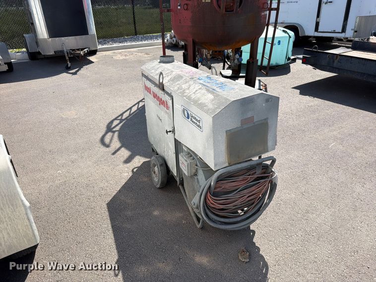 image for item EO8748 Heat Wagon heater