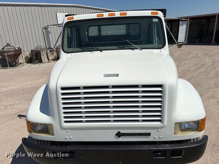 image for item EP7572 1998 International 4700 dump flatbed truck