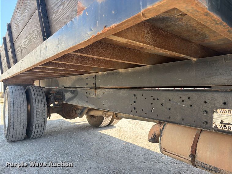 image for item EP7572 1998 International 4700 dump flatbed truck