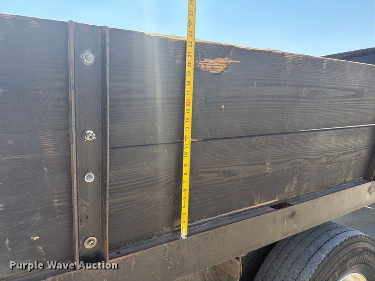 image for item EP7572 1998 International 4700 dump flatbed truck