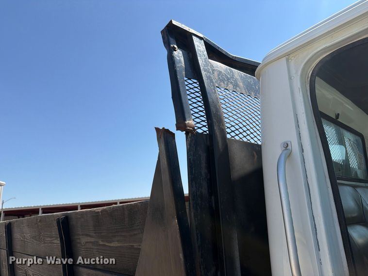 image for item EP7572 1998 International 4700 dump flatbed truck