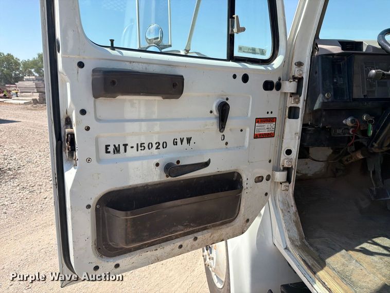 image for item EP7572 1998 International 4700 dump flatbed truck