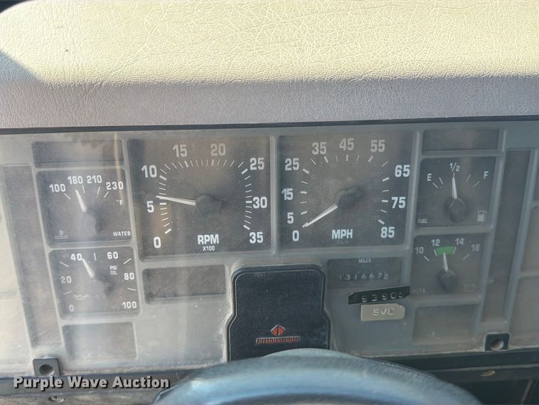 image for item EP7572 1998 International 4700 dump flatbed truck