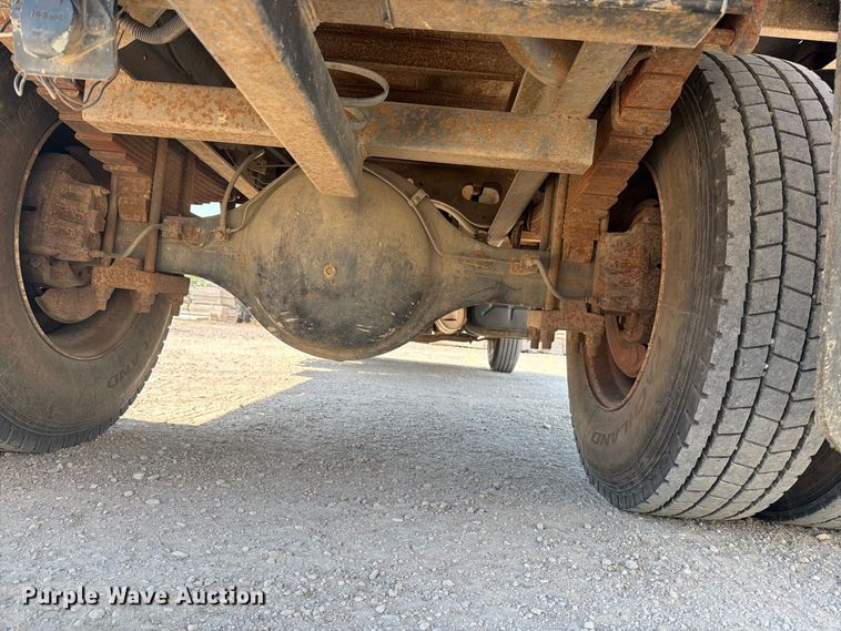image for item EP7572 1998 International 4700 dump flatbed truck