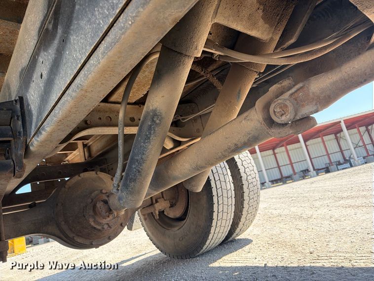 image for item EP7572 1998 International 4700 dump flatbed truck