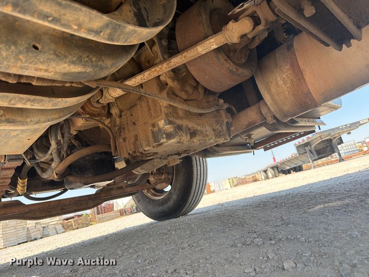 image for item EP7572 1998 International 4700 dump flatbed truck