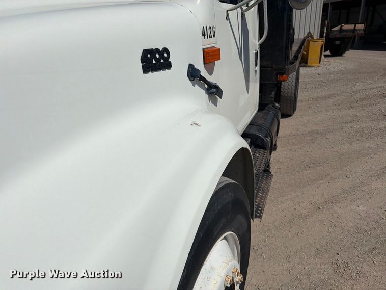 image for item EP7573 1997 International 4700 dump flatbed truck