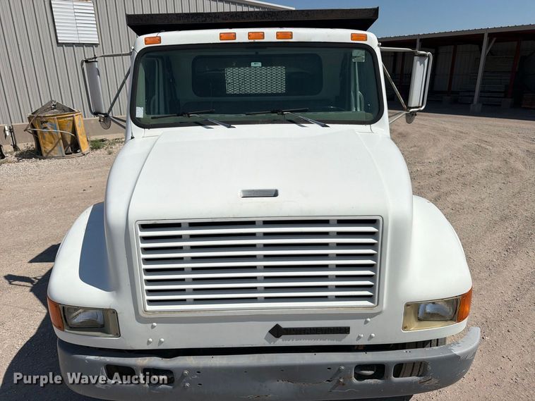 image for item EP7573 1997 International 4700 dump flatbed truck