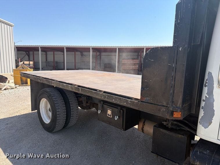 image for item EP7573 1997 International 4700 dump flatbed truck