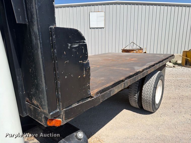 image for item EP7573 1997 International 4700 dump flatbed truck