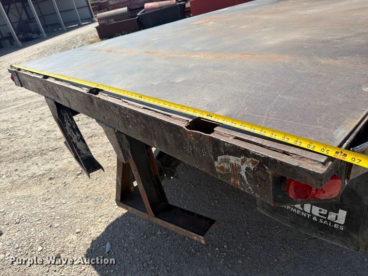image for item EP7573 1997 International 4700 dump flatbed truck