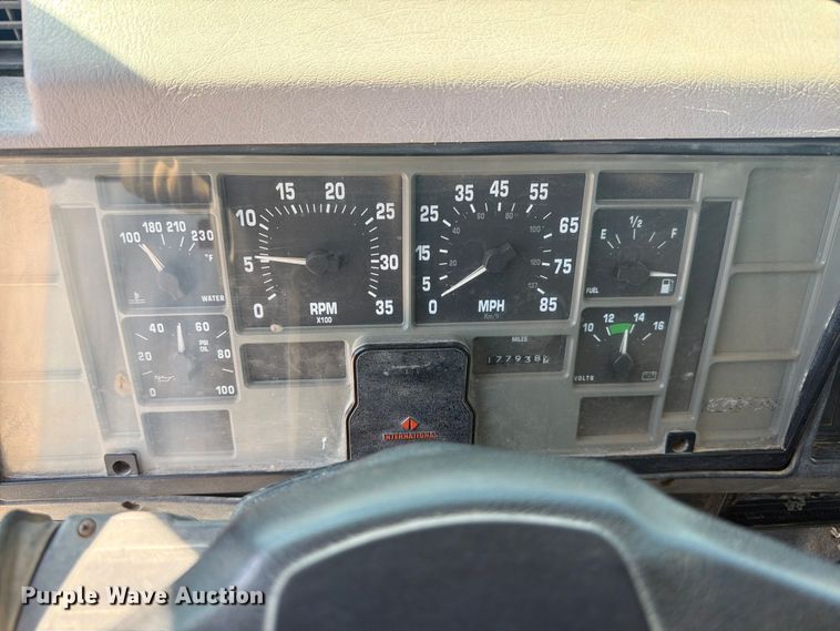 image for item EP7573 1997 International 4700 dump flatbed truck