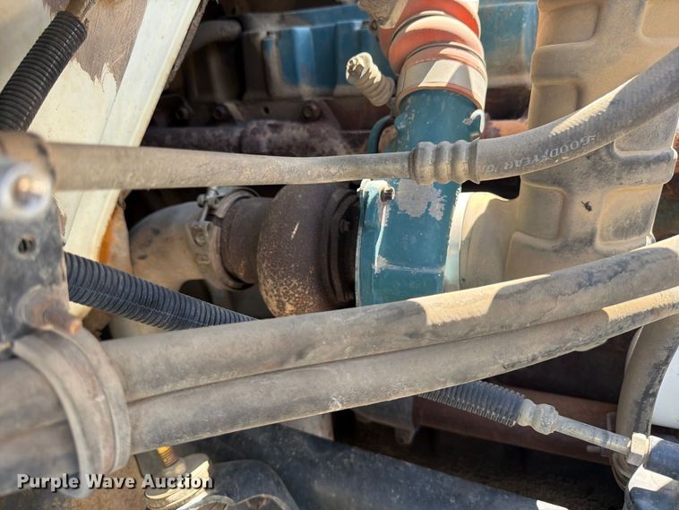 image for item EP7573 1997 International 4700 dump flatbed truck