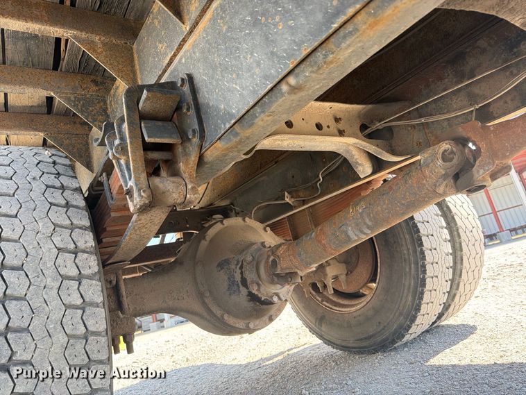 image for item EP7573 1997 International 4700 dump flatbed truck