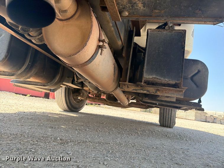 image for item EP7573 1997 International 4700 dump flatbed truck