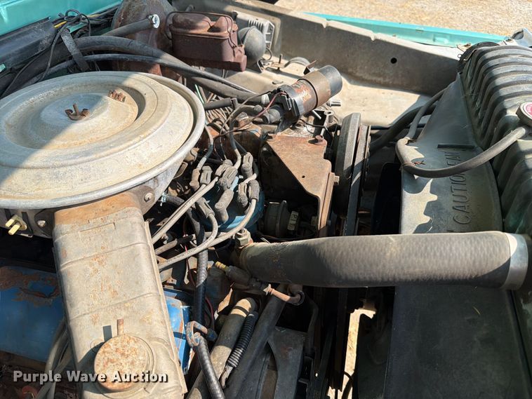 image for item ER1899 1977 Ford F250 Ranger Camper Special flatbed pickup truck