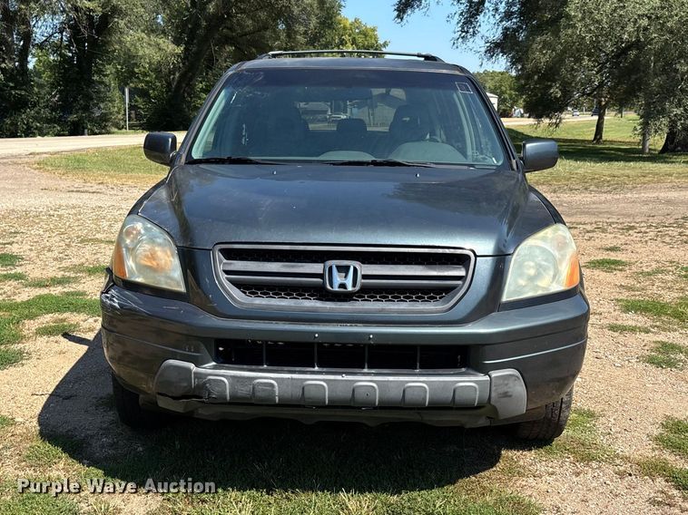 image for item ER3282 2004 Honda Pilot EX-L SUV