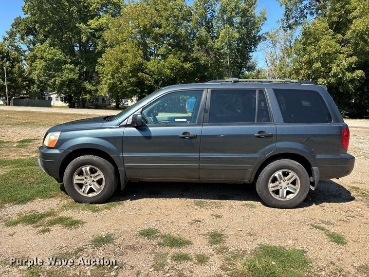image for item ER3282 2004 Honda Pilot EX-L SUV