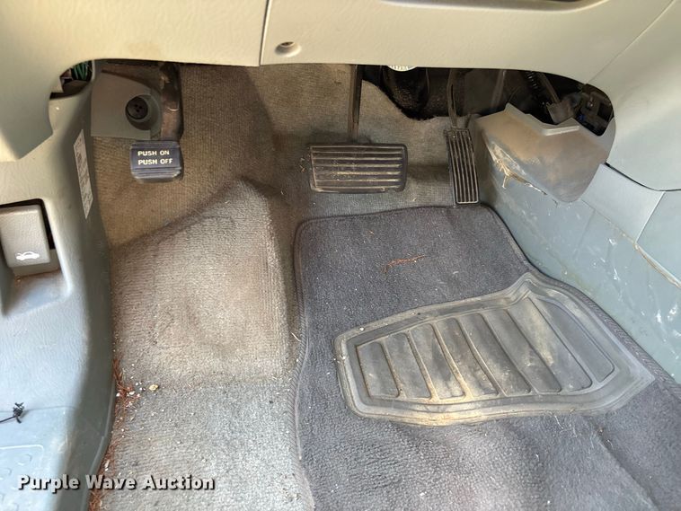 image for item ER3282 2004 Honda Pilot EX-L SUV