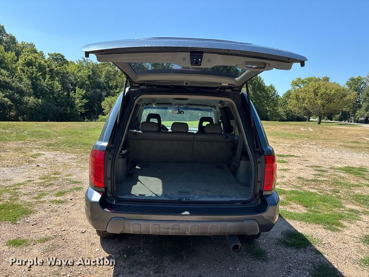image for item ER3282 2004 Honda Pilot EX-L SUV