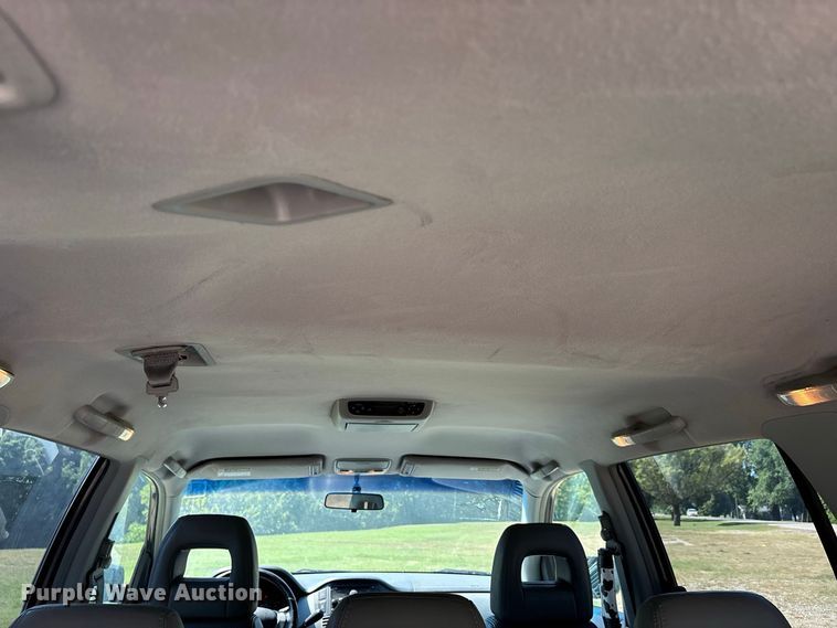 image for item ER3282 2004 Honda Pilot EX-L SUV