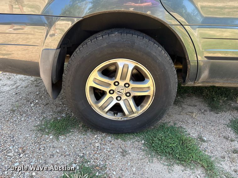 image for item ER3282 2004 Honda Pilot EX-L SUV