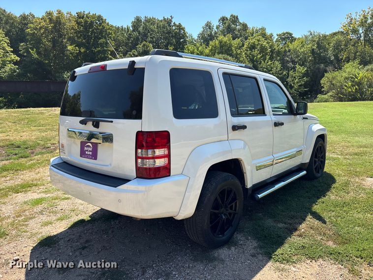 image for item ER3283 2009 Jeep Liberty Limited SUV