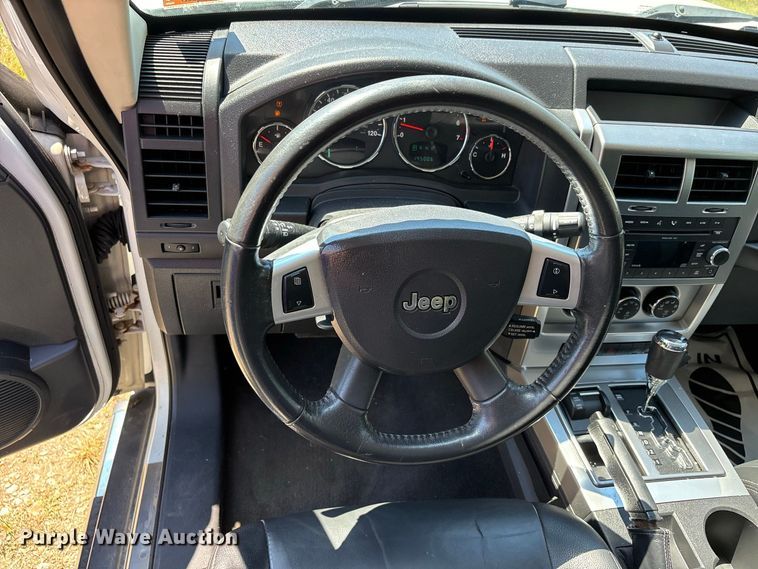image for item ER3283 2009 Jeep Liberty Limited SUV
