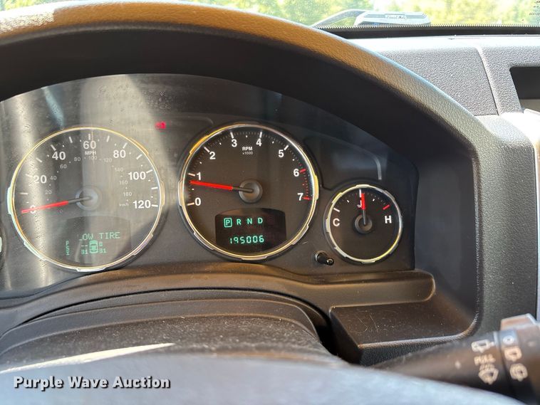 image for item ER3283 2009 Jeep Liberty Limited SUV